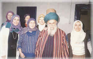 Shaykh Nazim with Hajja Amina and her daughters