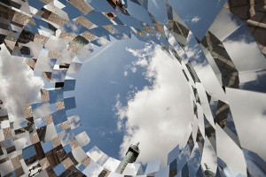 Mirror Installation-Paris' Place Vendome by-Arnaud-Lapierre-2