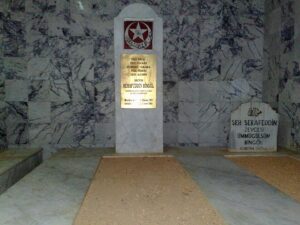 holy grave and maqam of Shaykh Sharafuddin Daghestani (Q)