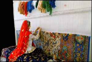 Weaving Persian Carpet