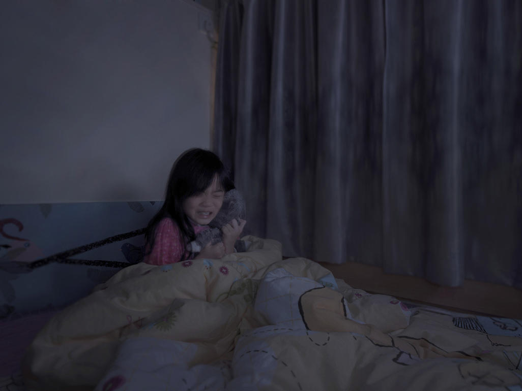 baby girl, kid scared at night time, crying, toy, bed