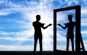 ego nafs man sees himself as king in mirror